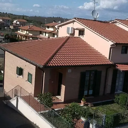 Alojamento de Acomodação e Pequeno-almoço Rosmery House *